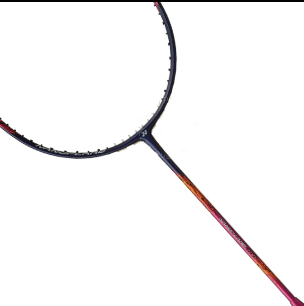 Yonex Nanoflare 700 (Red/Magenta)